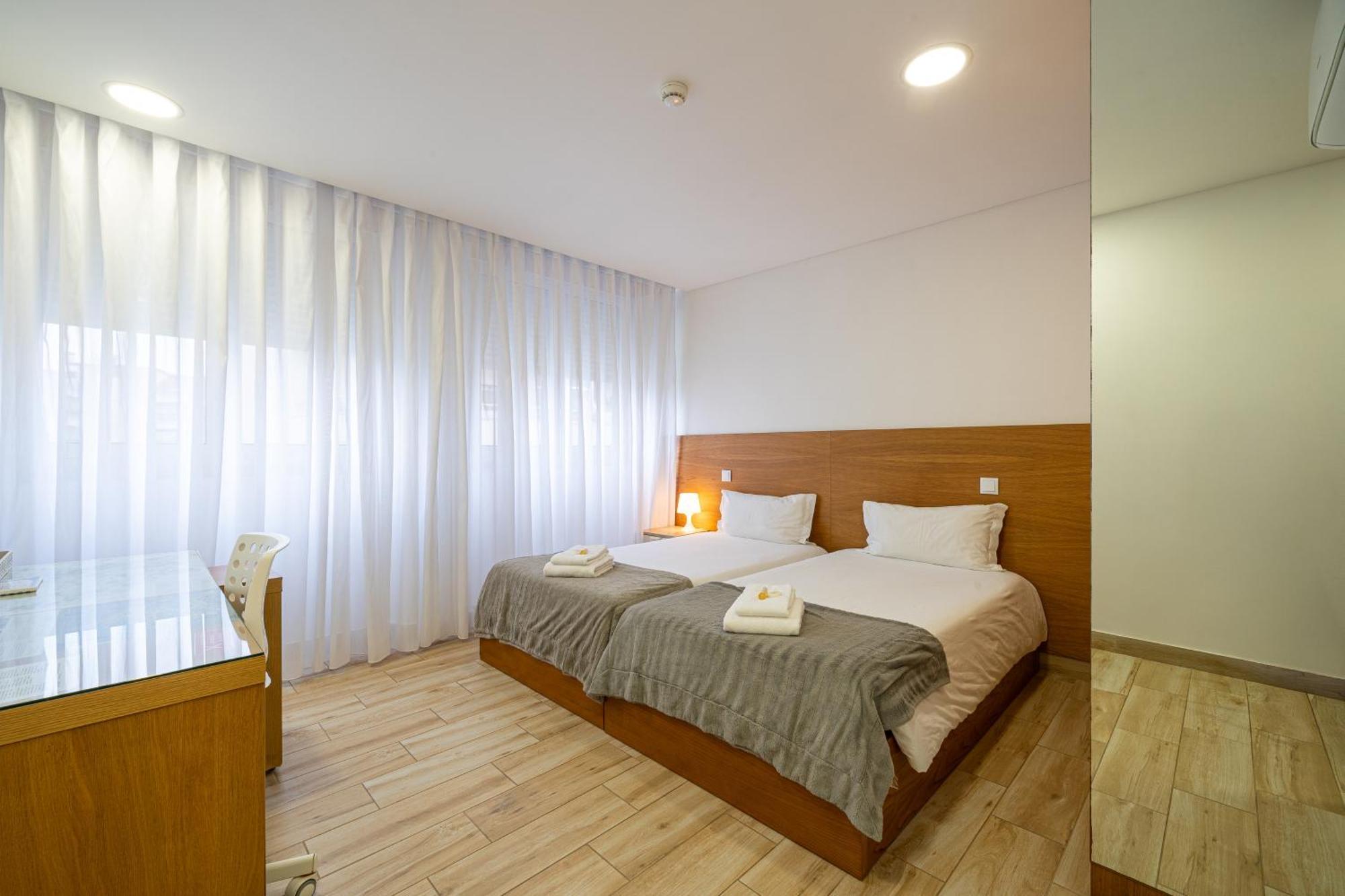 Central Suites Сан-Жуан-да-Мадейра Екстер'єр фото